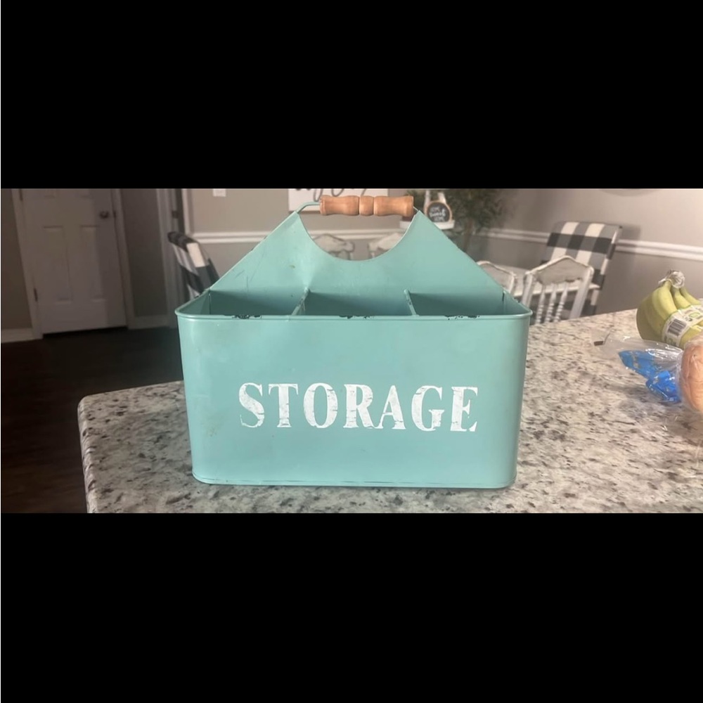 Aqua Storage Caddy with Handle